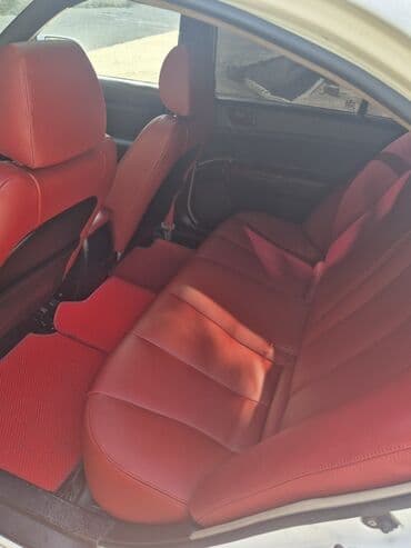 mercedes vito van: Hyundai Sonata sedan – ağ rəng, 4 qapı, aqressiv ön dizayn və zərif — 6