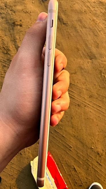 ipone sr: IPhone 8 Plus, 64 GB, Qızılı, Barmaq izi — 6