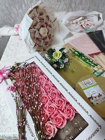 otaq gulleri haqqinda: Hədiyyə buketi və dekorasiya dəsti, hamısı birlikdə 40 azn 😍 Məzmun — 2