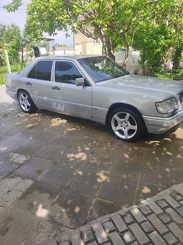 reno megan ehtiyat hisseleri: Mercedes-Benz sedan, gümüş rəng. r17 kasmetkaya əladl heçbir problemi — 1