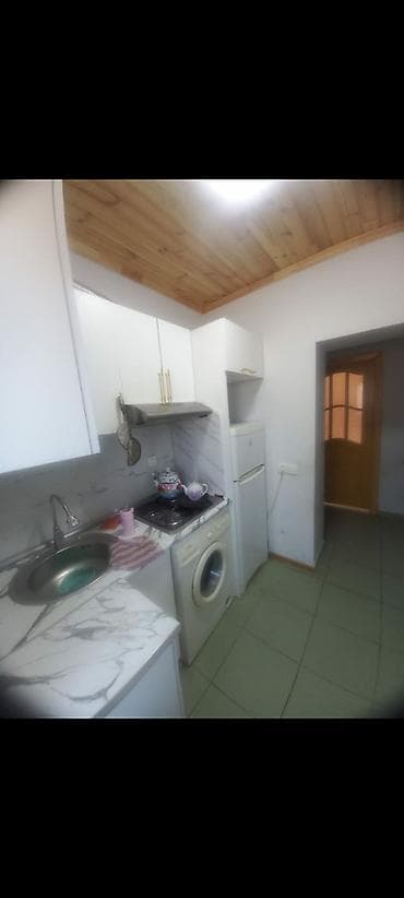 heyet evi kirayə: Kurdexani pirsaga yolunun uzerinde 2 otagli dolu ev kombi isdi pol — 2