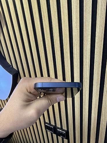 iphone 12 pro maxs: IPhone 13, Qara — 6