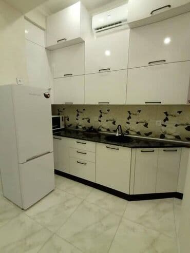 obyekt yasamal: Yasamal rayonu Elmlər metrosuna yaxın,sahəsi 140 kv/m olan, obyekt — 16