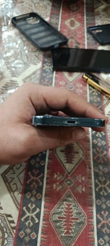 2 ci el iphone 13: IPhone 13, 128 GB, Göy, Face ID — 2