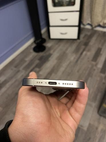 iphone 12 pro satilir: IPhone 15 Pro, 128 GB, Gümüşü, Simsiz şarj — 6