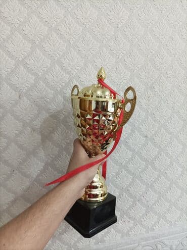 ролики в баку где купить: Qızılı finişli kubok - Material: parlaq qızılı rəngli metal/plastik — 2