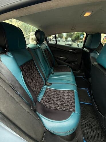 lada granta qiymeti: Chevrolet Cruze sedan - Kuzov: 4 qapılı sedan, açıq göy rəng - Nömrə — 6
