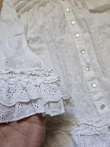 Məktəbli forması: Ağ rəngli, broderiya anglaiz naxışlı uşa1 koyneyi. inşaatçılar — 2