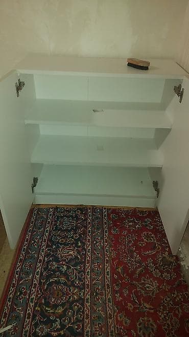 kitab skaflari: Ağ rəngli iki qapılı dolab - Modern, minimal dizayn – hamar ağ səth — 2