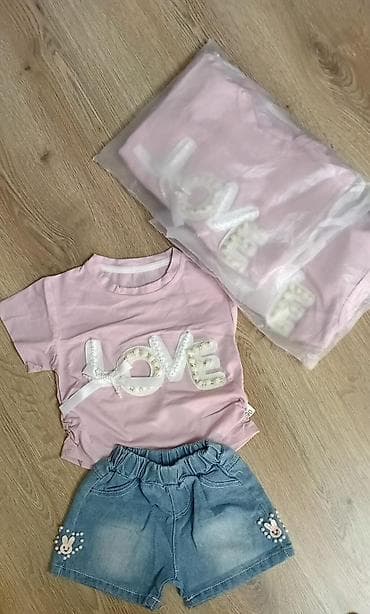 ucuz_serfeli_usaq_geyimleri instagram: Uşaq geyim dəstləri 1) Krem rəngli 2 hissəli dəst: - Qolsuz jilet — 9