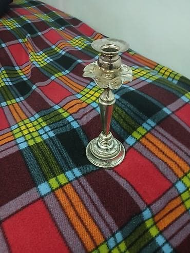 Metall şamdan - Material: metal, gümüşü rəng - Dizayn: klassik