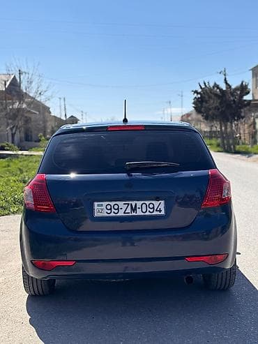 Kia: Kia Ceed: 1.6 л | 2011 г. Хэтчбэк — 4