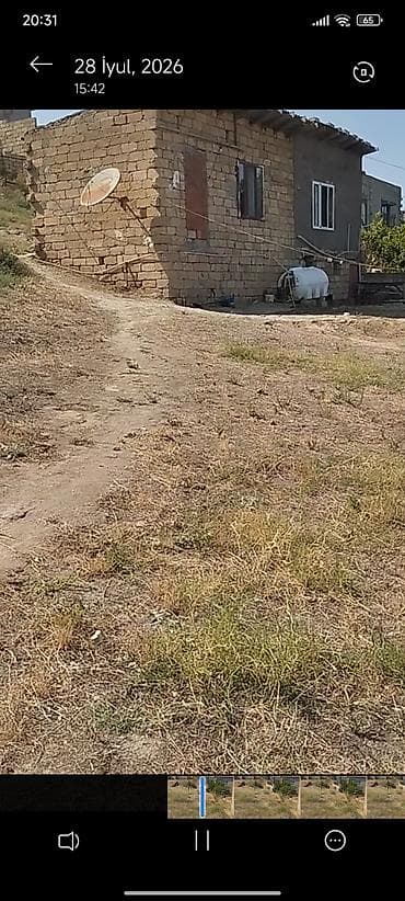 bine qesebesi evler: Satılır: mənzərəli ərazidə yerləşən həyət evi və torpaq sahəsi - — 1