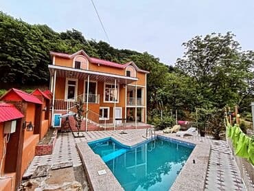 1 комнатная квартира в новостройке: 200 м², 3 комнаты, С бассейном — 1