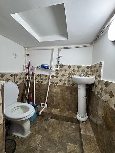 Həzi Aslanov, İlqar Zülfüqarov 2ci kvadrat. 40 m2 ərazi. Yarım — 10