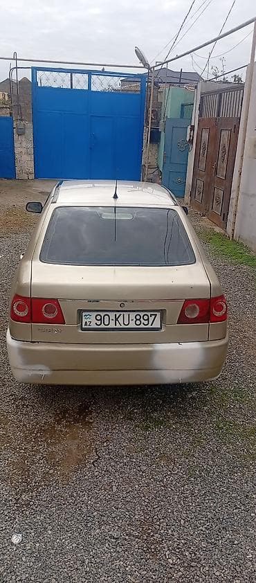 Su nəqliyyatı: Chery Amulet (A15): 1.5 l | 2010 il 350000 km Sedan — 5