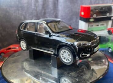 metbex tavan modelleri: Коллекционная модель BMW X5 F15 sapphire black 2012 Paragon Models — 10