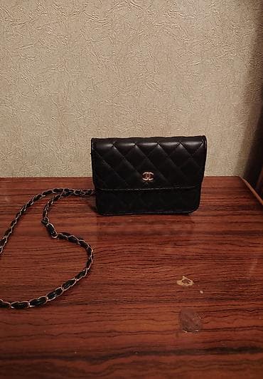 Çiyin çantası, Chanel