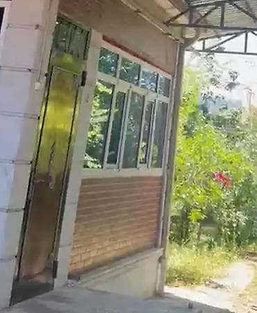 şəkidə ucuz evlər: Metall konstruksiyalı iri talvar və bağlı sahə - Güclü metal — 2