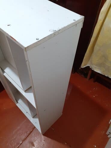 işlənmiş uşaq beşikləri: Oğlan üçün, İşlənmiş, Dördbucaq, Beşik, Dəstsiz, Matrassız, Yellənmə mexanizmsiz — 6