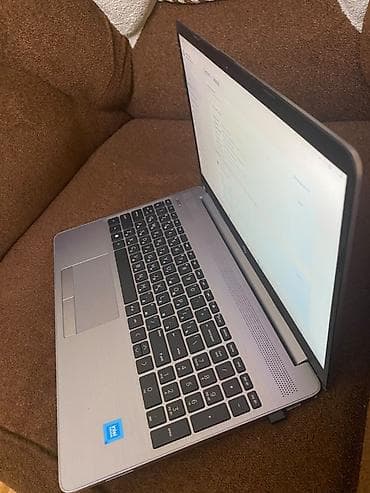 hp laptop 17 ca0011ds: HP noutbuk - Model: HP (gümüşü korpus, tam ölçülü klaviatura, ayrı — 1