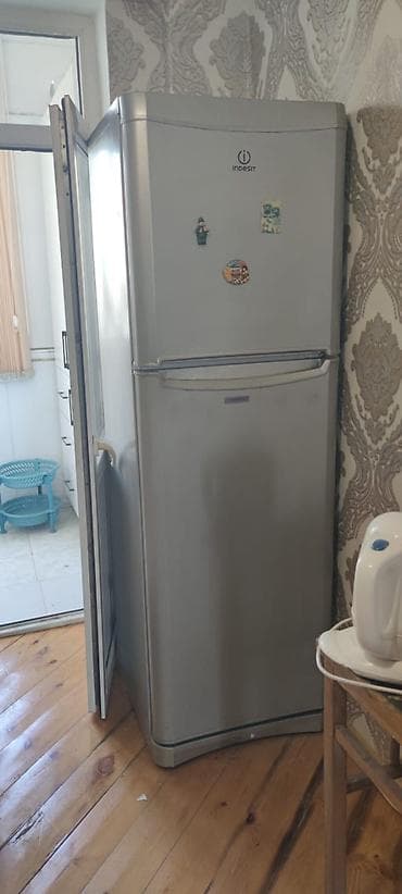 Elektronika: İndesit iki qapılı soyuducu - Rəng: metalik boz - Üst hissə: soyuducu — 1
