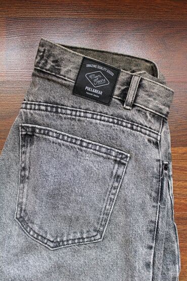 cins şortiklər: Mom Jeans Pull and Bear Xs (34) 28 AZN 1 il əvvəl 65 AZN alınıb, az — 2