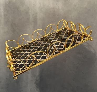 Yeni qutuda Qızılı dekorativ metal sini - Material: bərk metal