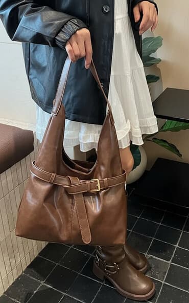 Qadınlar üçün şık çiyin çantası - Model: geniş hobo/shoulder bag - lalafo.az -da Qadınlar üçün şık çiyin çantası - Model: geniş hobo/shoulder bag -