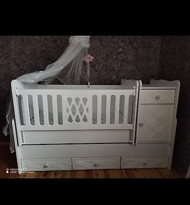 Oğlan və qız üçün, Dördbucaq, Beşik, Dəstsiz, Matrassız, Yellənmə mexanizmsiz