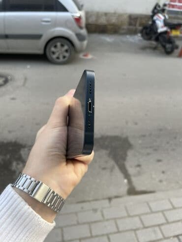 barter telfonlar: IPhone 13, Qara, Face ID — 6