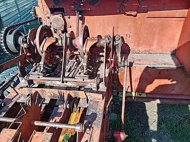 yer şumlayan traktor: Kənd təsərrüfatı üçün pres yığan aparat (saman/ot presi) - Qoşqulu — 4