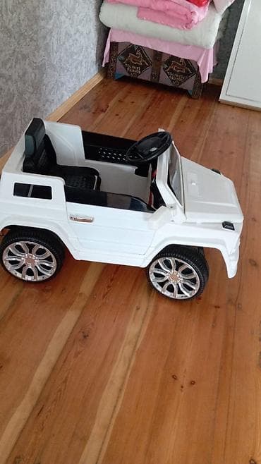 uşağ maşını: Uşaq üçün elektrikli minik maşını – ağ rəng, G-Class üslubunda (G55 — 1