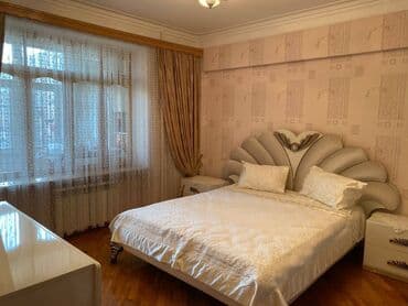 9 ci mikrorayon satilan evler: Bakı, 3 otaqlı, Köhnə tikili, m. Qara Qarayev, 82 kv. m — 3