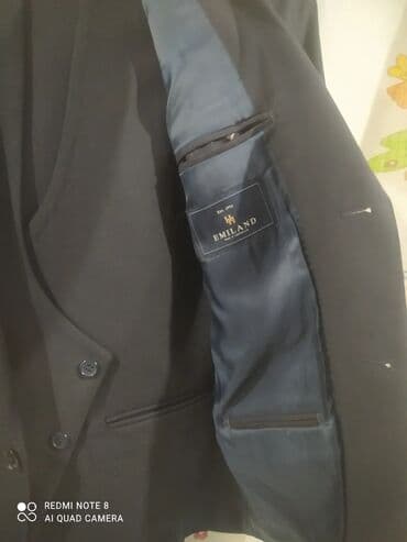 бордовые мужские костюмы: EMILAND kişi kostyumu 800 manata alinib 50manata satiram watsap 24/7 — 2