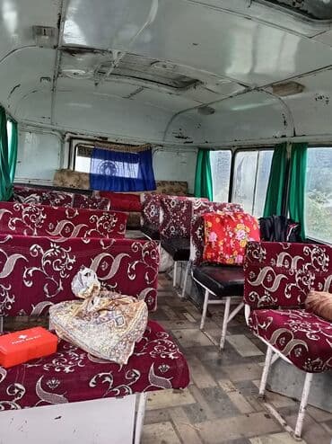 avtomat sürət qutusu: Model: PAZ-672 tipli kiçik avtobus Xüsusiyyətlər: - Korpus: ikirəngli — 5