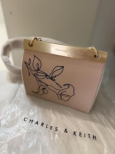 Charles & Keith mini çanta
İstifade olunmayib yenidir lalafo.az -da Charles & Keith mini çanta
İstifade olunmayib yenidir