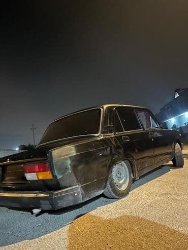 guzgu satışı: Model: Lada vaz/2107 sedan reng:qara maşin tecili elim yandida satlir — 3
