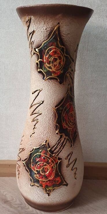 xurustal vaza: Bir vaza — 1