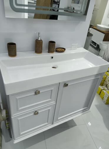 мойка шкаф для кухни: Ağ rəngli keramika Çanaq və ağ rəngli rəngli, iki siyirtməli və tək — 1