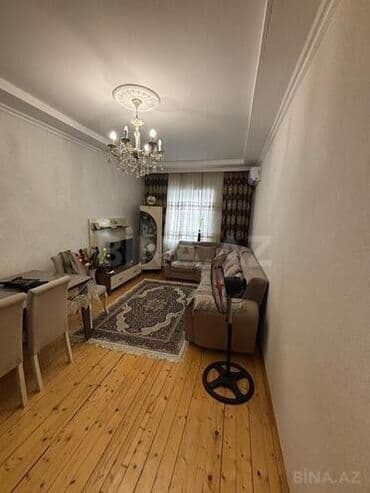 2 mərtəbəli həyət evləri: İki mərtəbəli həyət evi - Ümumi plan: 2 mərtəbə, balkonlu fasad — 23