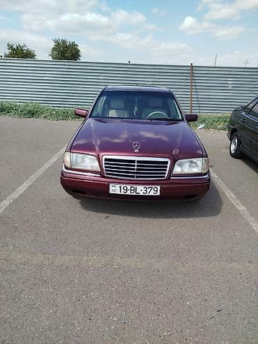 priora diskleri: Mercedes-Benz C-Class: 2.2 l | 1995 il Sedan — 1