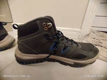 Ayaqqabılar: Kinetix X-Comfort texnologiyalı uniseks trekking botları. Bu botlar — 7