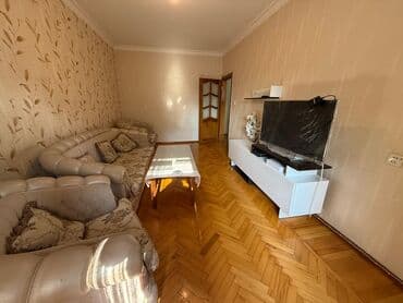 şəkidə ev: 4 otaqlı mənzil kirayə verilir orta blok orta mərtəbədə — 2