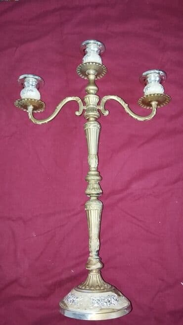 Üçşamlı klassik şamdan - Material: metal gövdə (qızılı tonlarda)