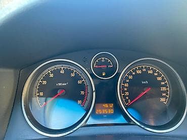 Opel Astra Caravan (Universal) – gümüşü rəng Texniki xüsusiyyətlər və