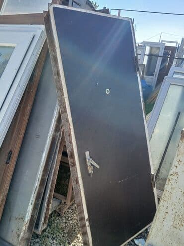 Фурнитура и комплектующие: Sevda🌞 4 ədəd dəmir qapı satılır.3 ü içəri açılandı.qiyməti 1 ədədi — 1