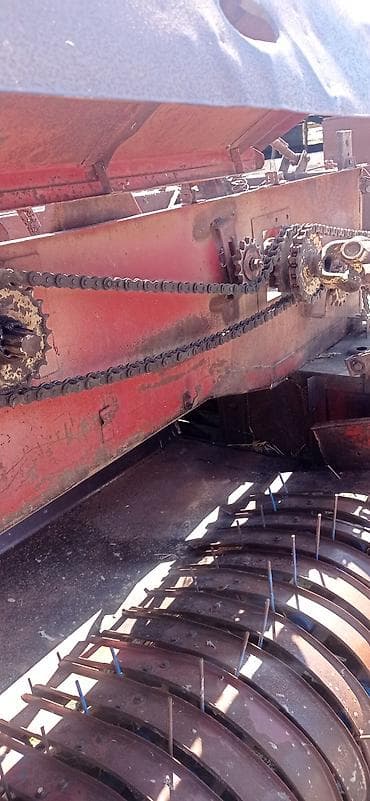 traktor quruzu: Saman-ot bağlama presi (pres-podborsik) - Traktorun PTO-su ilə — 4