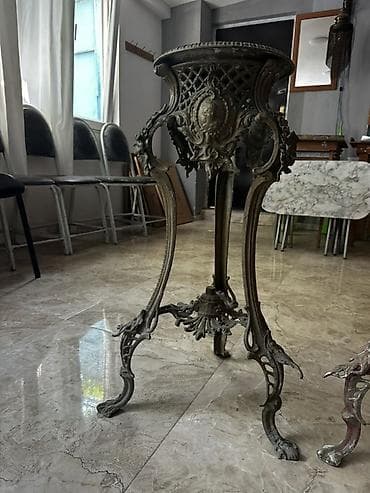 Vazalar: Vaza dəsti, Metal — 3