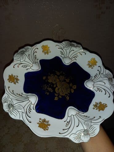 bezekli yumurta sekilleri: 1) Çərəz qabı. Çəhrayı rəng qabın dizaynına xüsusi və qeyri-adi — 10